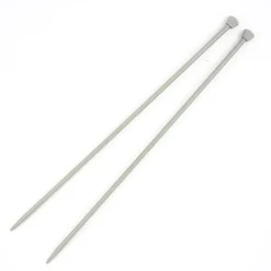 2 Pairs of Knitting Needles