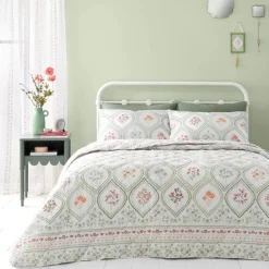 Cameo Floral Bedspread by Catherine Lansfield