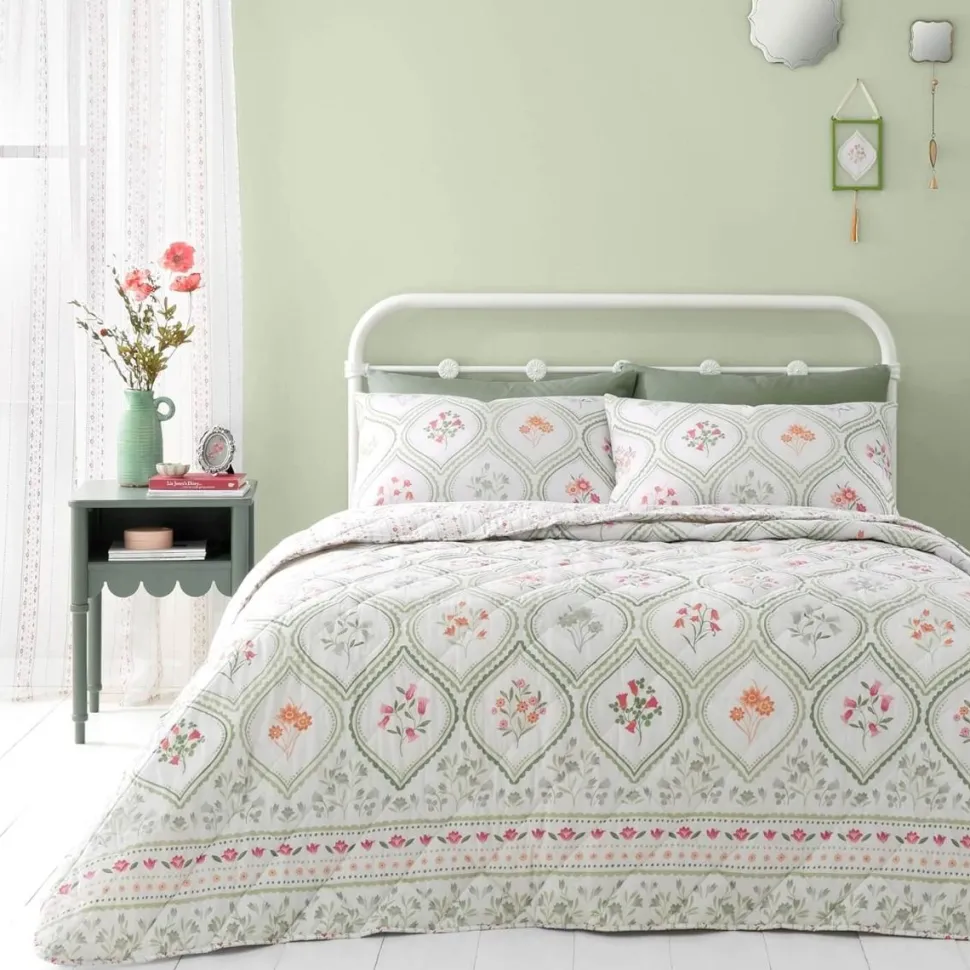 Cameo Floral Bedspread by Catherine Lansfield