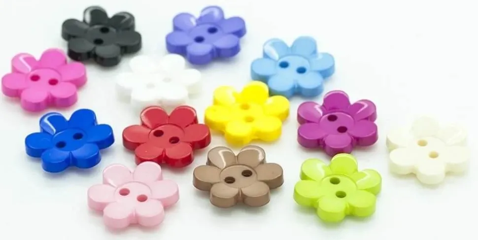 Flower Shaped Button - Size 24