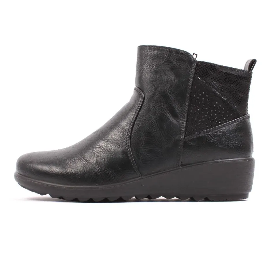 Gilly Women's Comfort Walk Boots Black