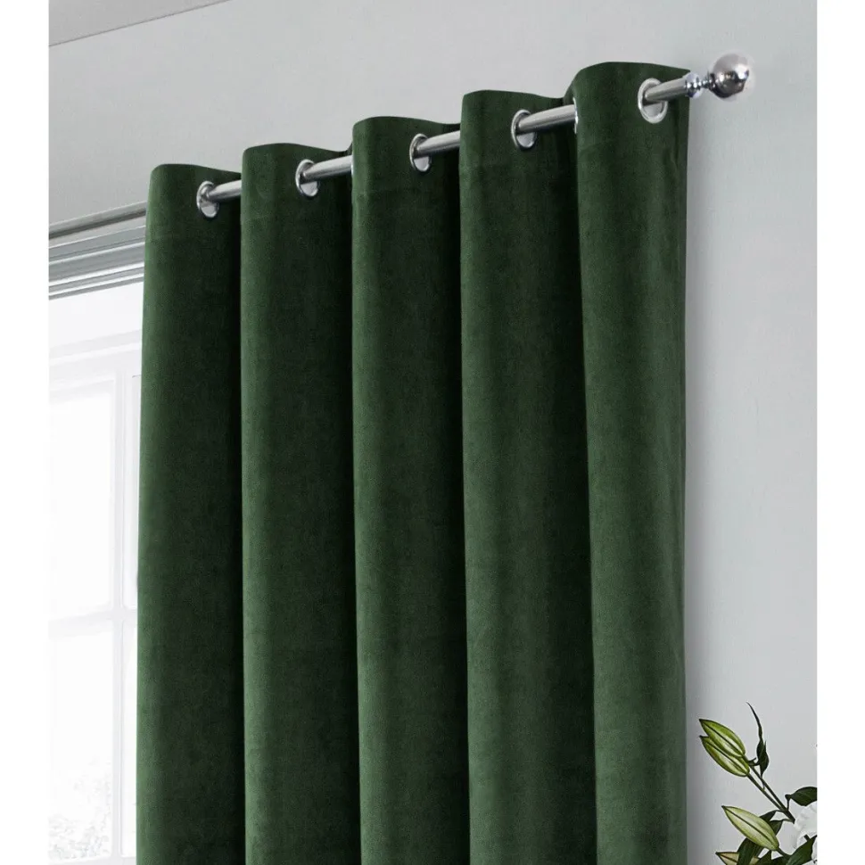 Hampton 100% Blackout Eyelet Curtains Green