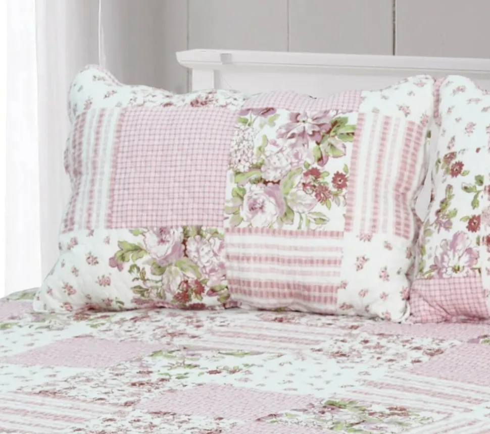 Laura Pillowsham
