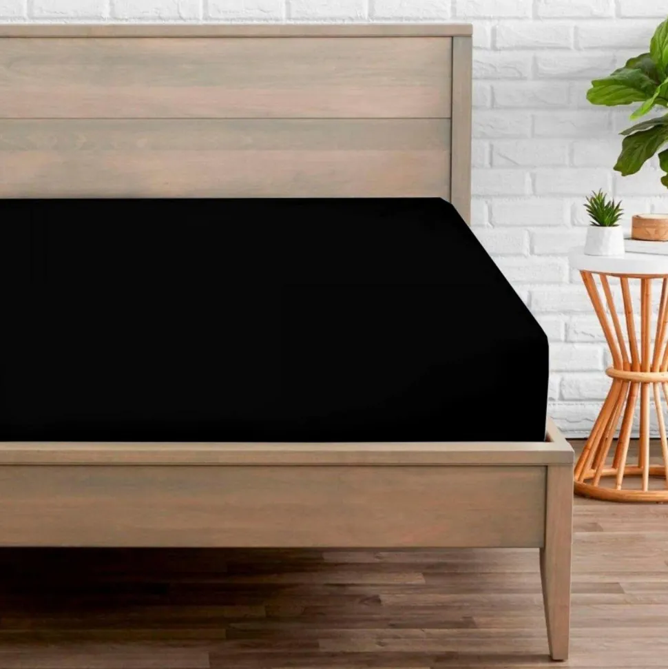 Percale Fitted Sheet Black by Gaveno Cavailia