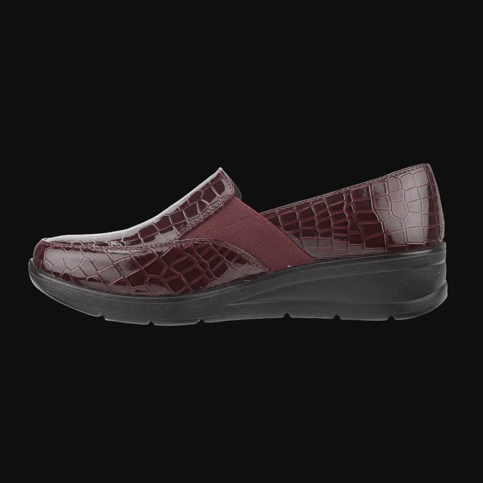 Women's Croc Burgundy Slip on Casual Shoes
