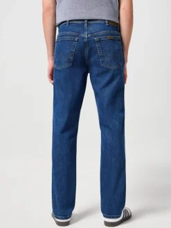 Wrangler Men's Stretch Regular Fit Dark Stone Jeans